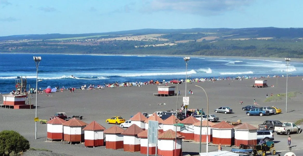 panoramica de la playa de pichilemu