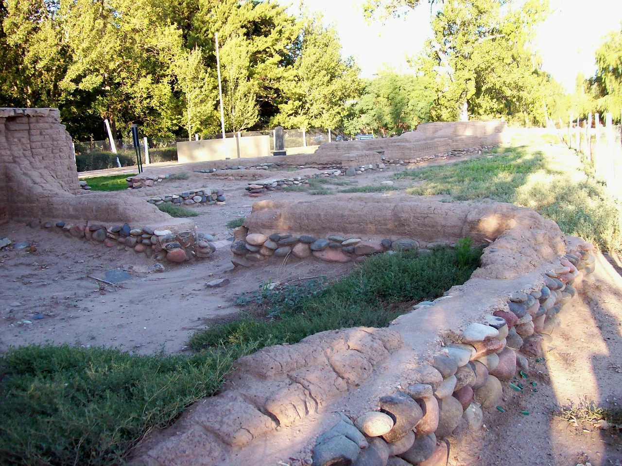 This is a photo of an Argentine monument identified by the ID