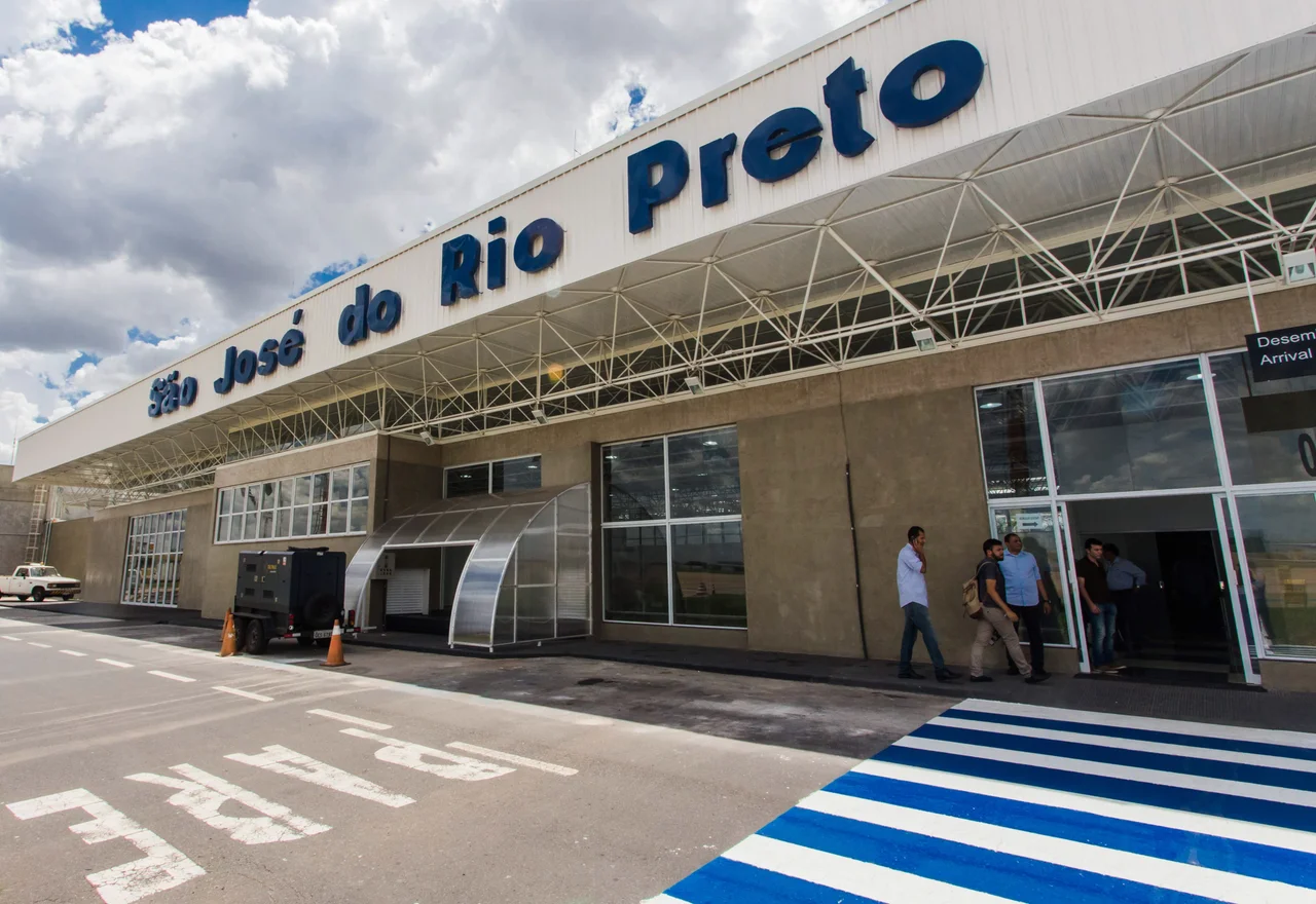 O Governador do Estado de São Paulo, Geraldo Alckmin, participou da Inauguração da ampliação e reforma do Terminal de Passageiros e do estacionamento do Aeroporto de São José do Rio Preto. Local: São José do Rio Preto/SP. Data: 16/11/2017. Foto: Alexandre Carvalho/A2img