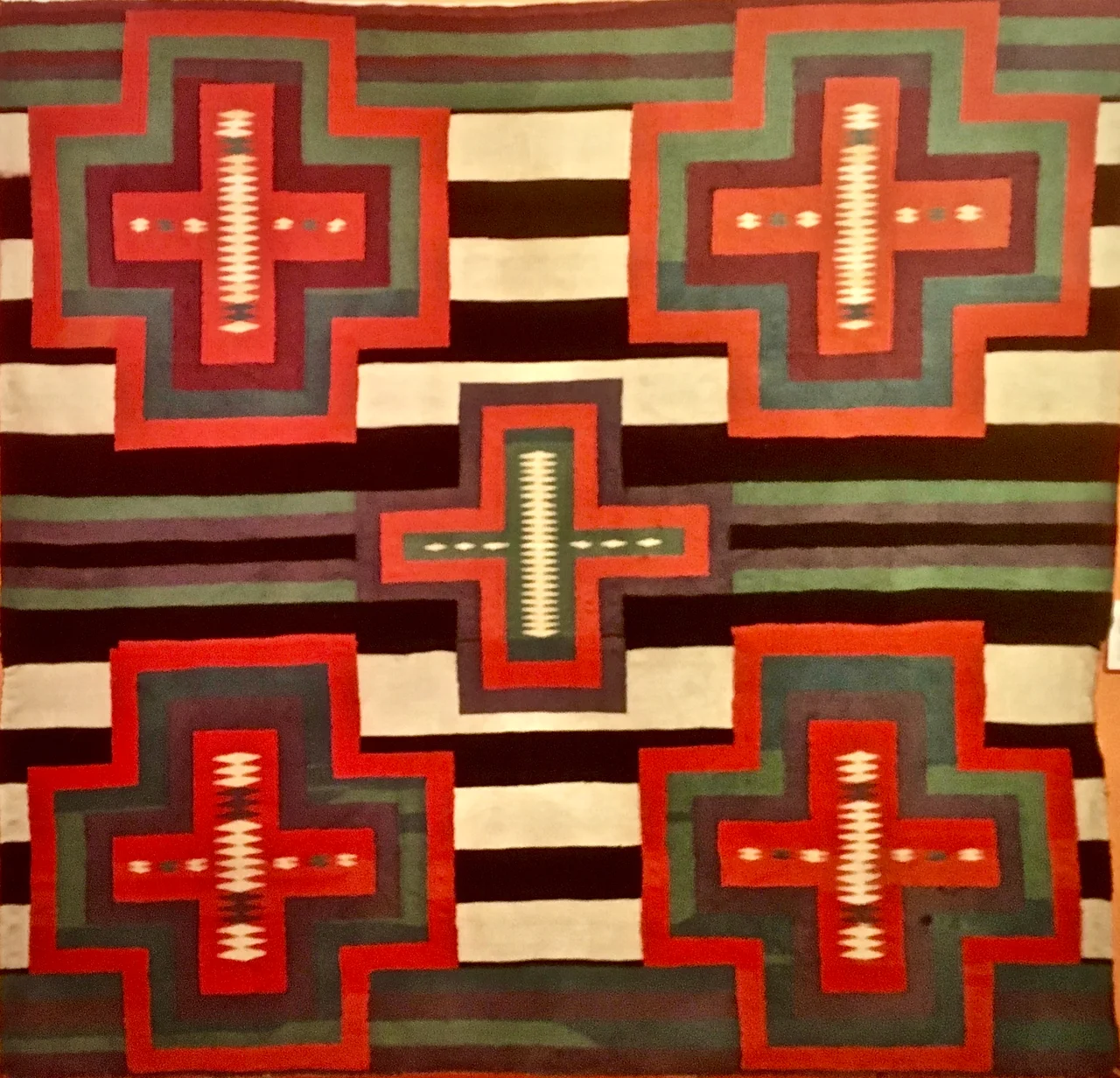 Navajo Third phase wearing blanket, circa 1890-95. Millicent Rogers museum, Taos.


Germantown (PA) wool, aniline dyed. The third phase show increasing Hispanic design influences. Perspective fixed with GIMP.