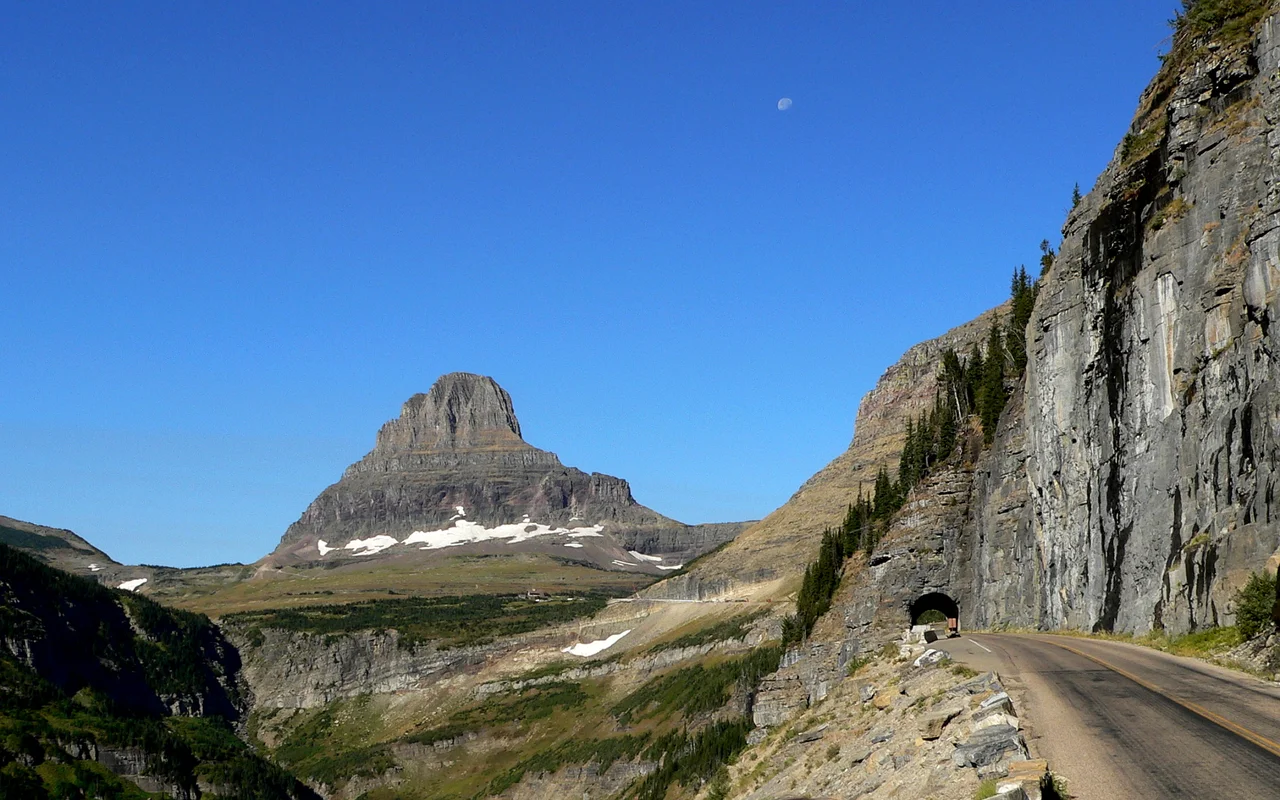 A short tunnel on Going-to-the-Sun Road near Logan Pass.Photo taken with a Panasonic Lumix DMC-FZ20 in Glacier National Park, Montana, USA.