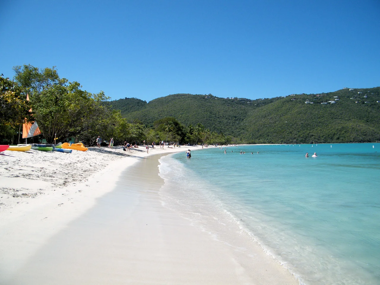 The beach at Magens Bay, Saint Thomas.
The view is from the northern end of the beach, facing southwest.
Photographed on March 30, 2009 by user Coolcaesar.