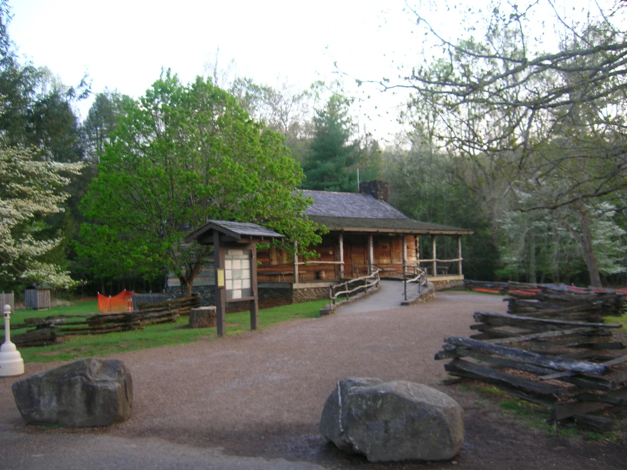 Cade's Cove, the most popular destination in the most popular national park in the United States (the Great Smoky Mountains National Park), services tourists via an information center located just over halfway along the scenic one-way loop road which traverses much of the valley.
Photo taken by myself, Scott Basford, in April of 2006.
