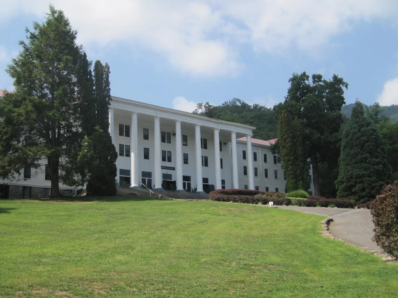 Eureka Hall (formerly Robert E. Lee Hall), the main building of the YMCA Blue Ridge Assembly in Black Mountain, North Carolina. It was the location of Black Mountain College for its first eight years, 1933-1941.