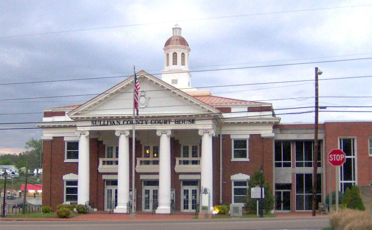 Sullivan County Courthouse in Blountville, Tennessee, in the southeastern United States.
This is an image of a place or building that is listed on the National Register of Historic Places in the United States of America. Its reference number is 73001835 (Wikidata).