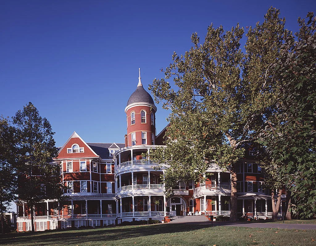 Main Hall at Southern Virginia University. Located in Buena Vista, Virginia. Founded in 1867, but reorganized in 1996 to become an institution serving the Latter-day Saint community. The university owns approximately 155 acres, most of which is undeveloped property for future expansion.