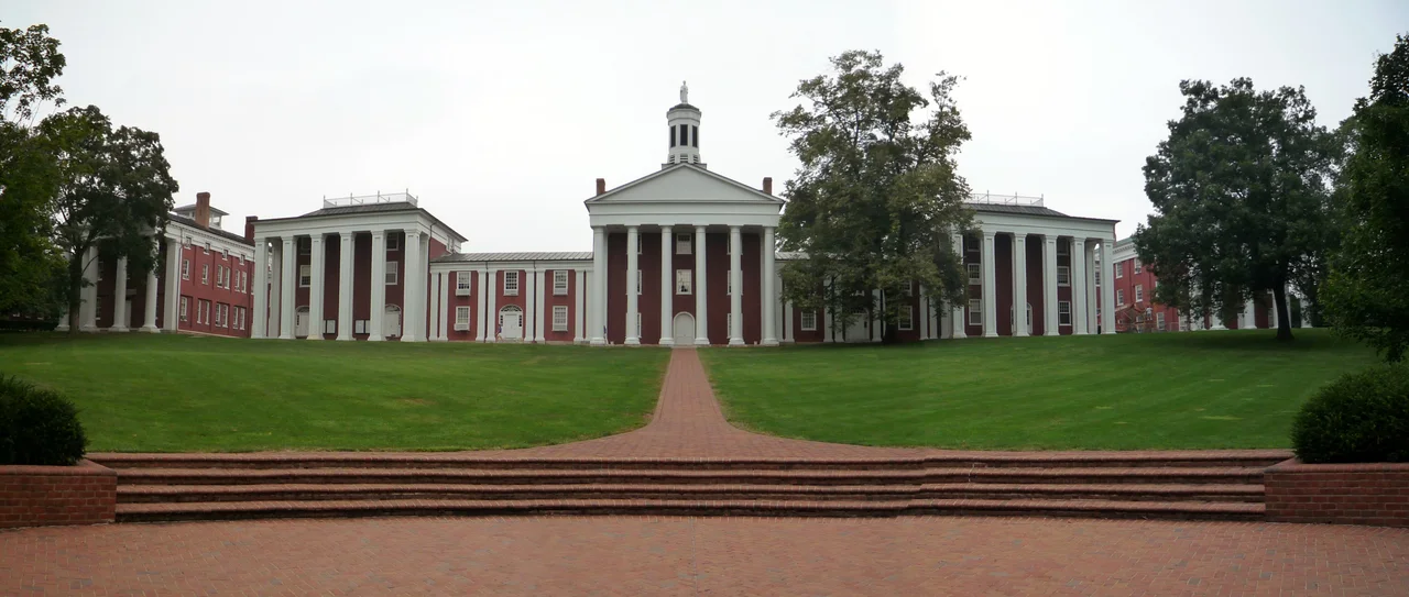 Iconic buildings of Washington and Lee University in Lexington, Virginia. From left to right: Newcomb Hall, Payne Hall, Washington Hall (center), Robinson Hall, Tucker Hall.