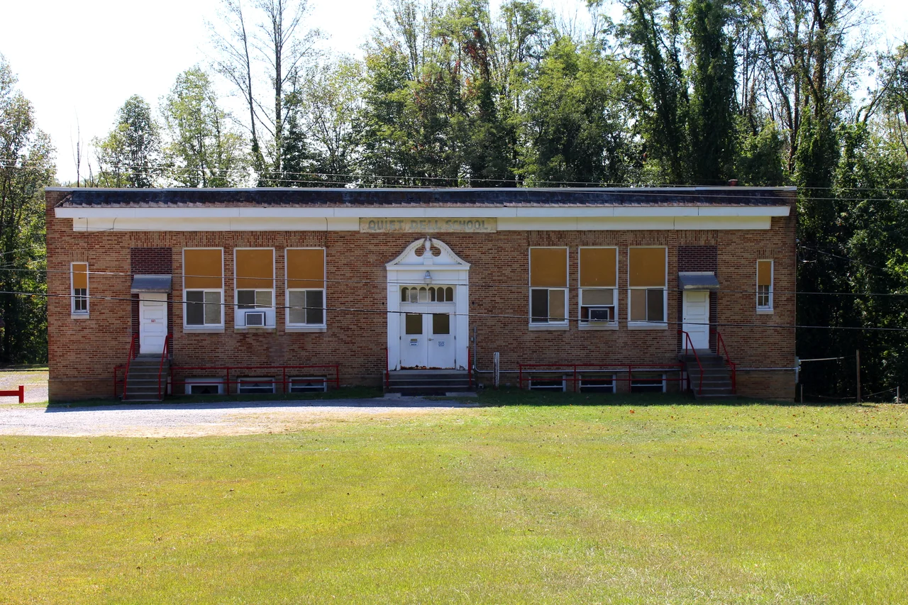Quiet Dell School