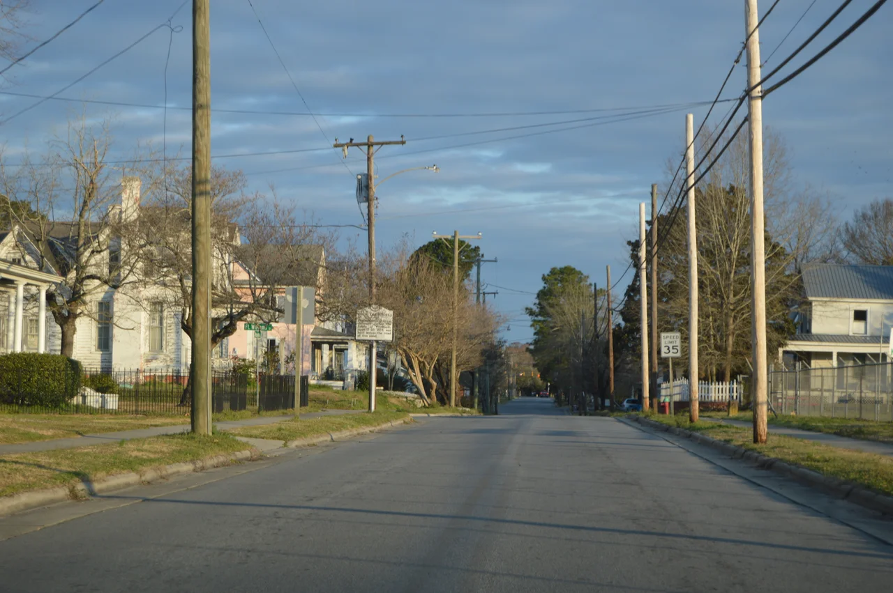 Looking north on Washington Street, toward Fort Williams Street, Plymouth, North Carolina, United States. This was the site of battle lines during the Battle of Plymouth in the American Civil War.