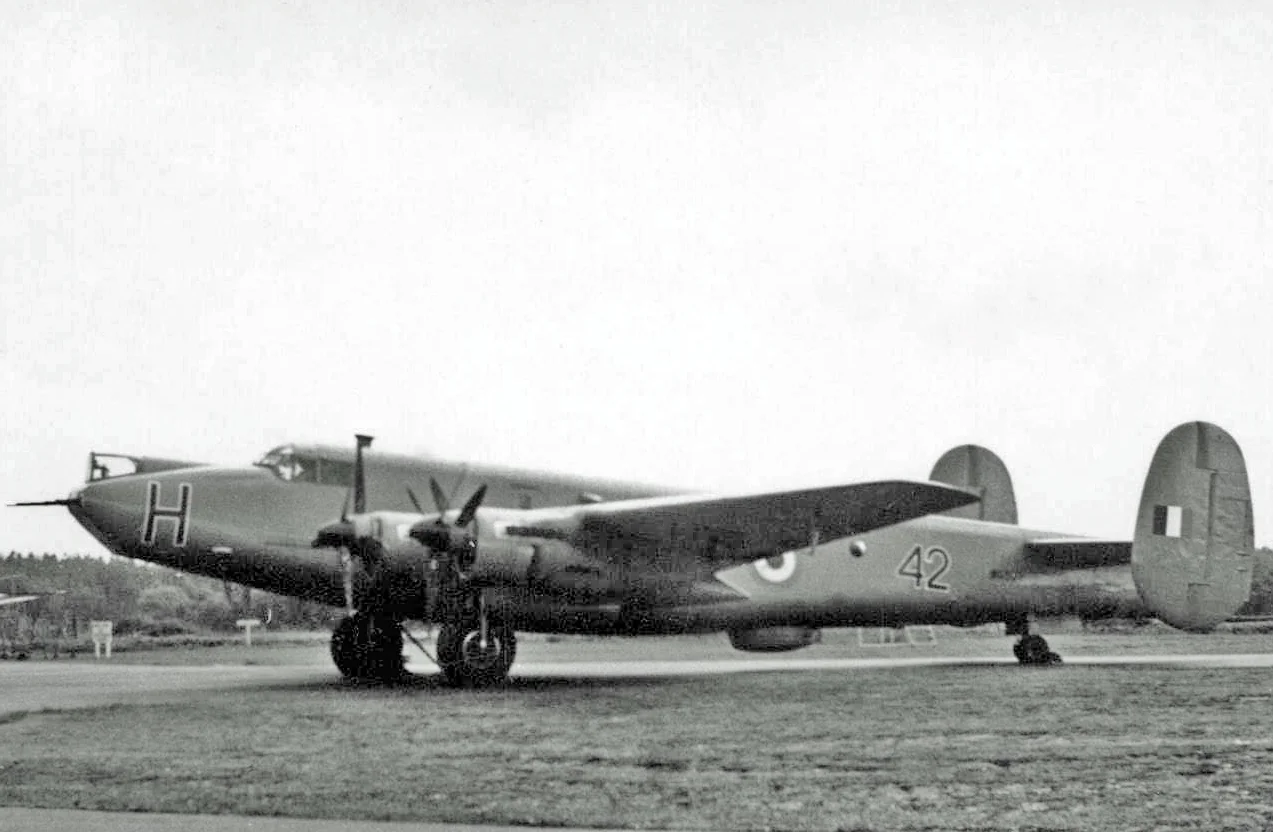 Avro 696 Shackleton MR.2 WG533 of 42 Squadron at Blackbushe Airport, Hampshire.