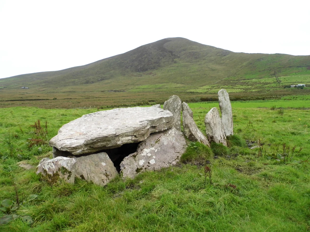 County Kerry, Coom Tomb.