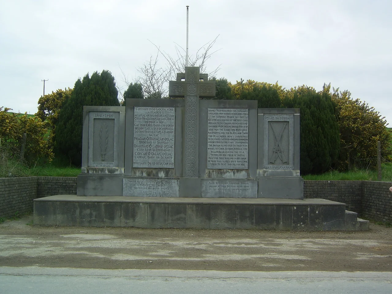 Crossbarry memorial
my own pic.
