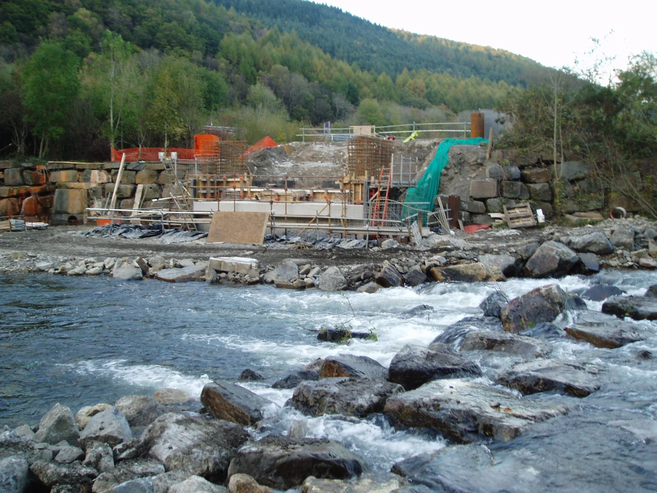 Construction of the piers for the replacement Ynysbwllog aqueduct where the Neath Canal crosses the River Neath