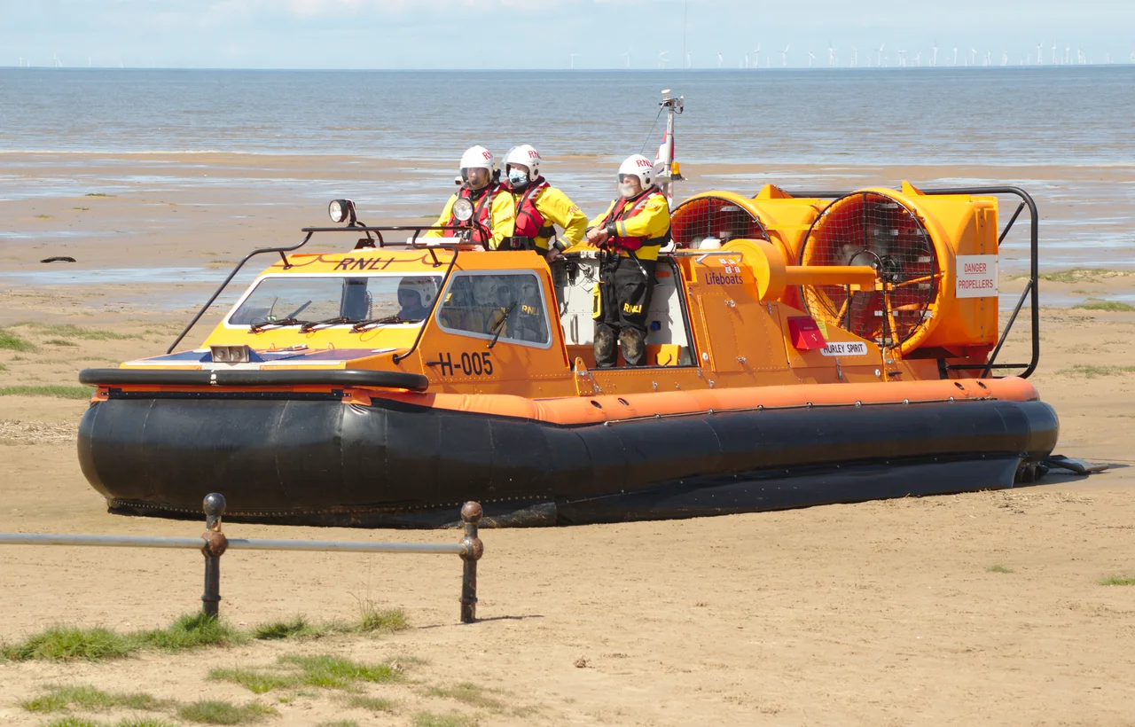 RNLB Hurley Spirit approaching the old slipway at Hoylake old lifeboat station.