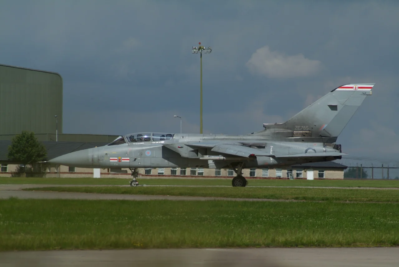 Tornado F.3 ZE785 41 Squadron about to depart from RAF Waddington during exercise Indra Danush in July 2007.  41 is based at RAF Coningsby, about fifteen miles from Waddington and has only relatively recently stood up on Tornados after operating the Janguar for many years.