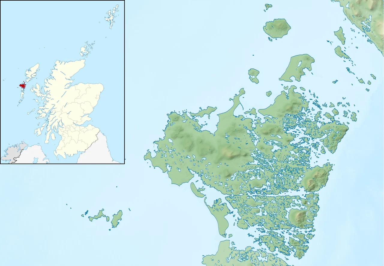 A topographic map of North Uist
Equirectangular map projection on WGS 84 datum, with N/S stretched 180% 
geographic limits:
WEST: 7.890W
EAST: 6.980W
NORTH: 57.810N

SOUTH: 57.460N