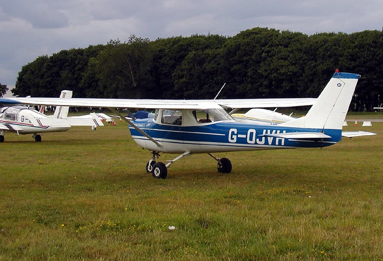 1968 Cessna F150H (G-OJVH) at Kemble Airfield, Gloucestershire, England in August 2003.
Taken by Adrian Pingstone and released to the public domain.