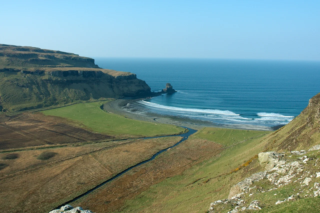 Talisker Bay on Skye (Scotland)