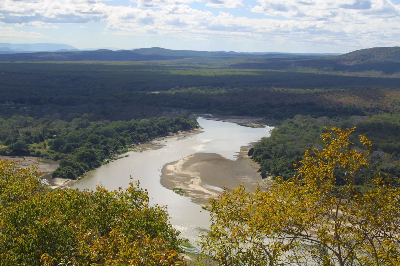 Southern reach, Luanwgwa river, Zambia,