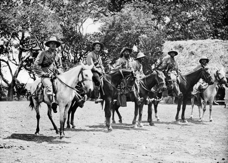 For documentary purposes the German Federal Archive often retained the original image captions, which may be erroneous, biased, obsolete or politically extreme. Reiter zu Pferd
