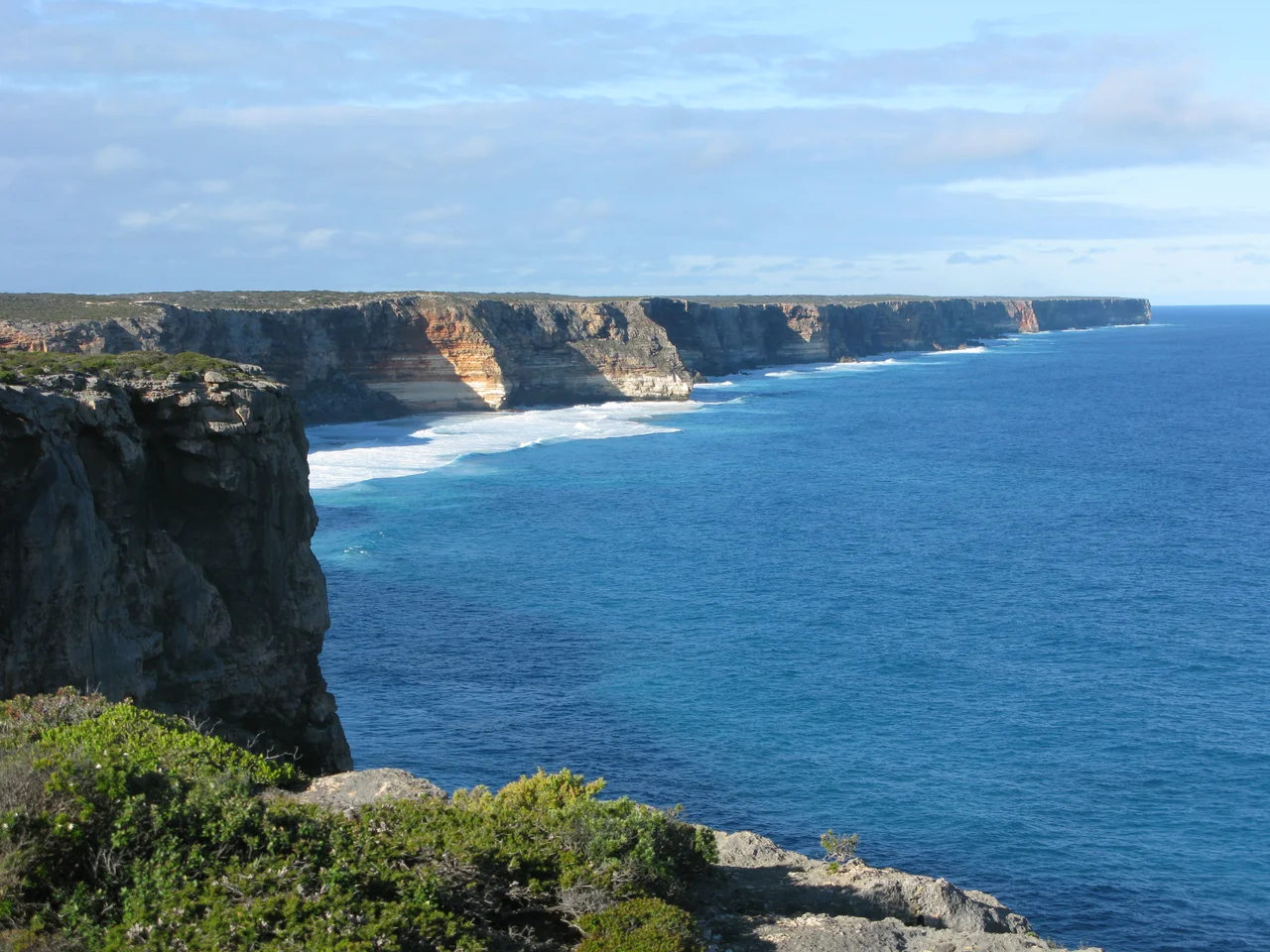 Author: Laurent MARSOL
Source: made with my Canon camera on 14/09/2010
Comment: The Great Australian Bight at Toolina Cove, Nuytsland Nature Reserve, 2010.