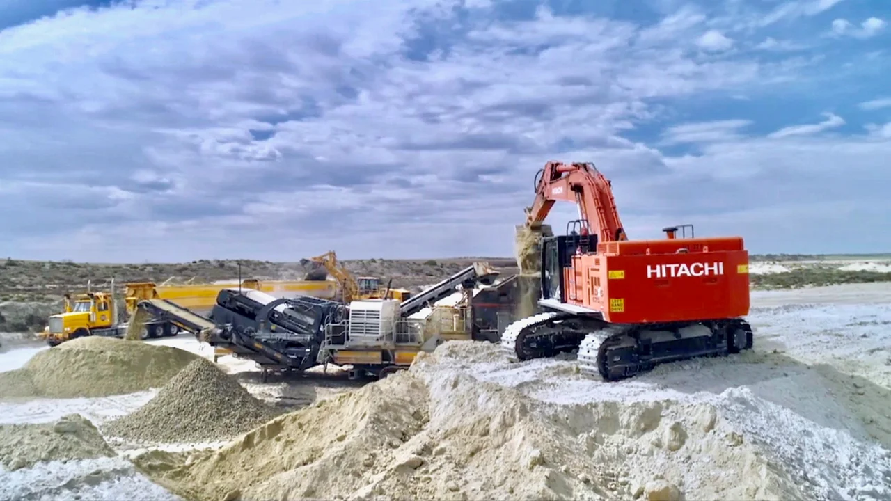 Mining gypsum at Kevin (Lake MacDonnell), Eyre Peninsula, South Australia