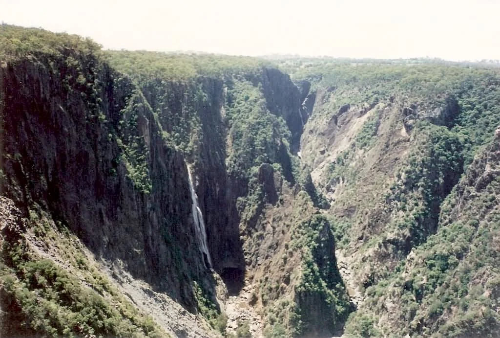 This photograph was taken on the 25 February 1995.
