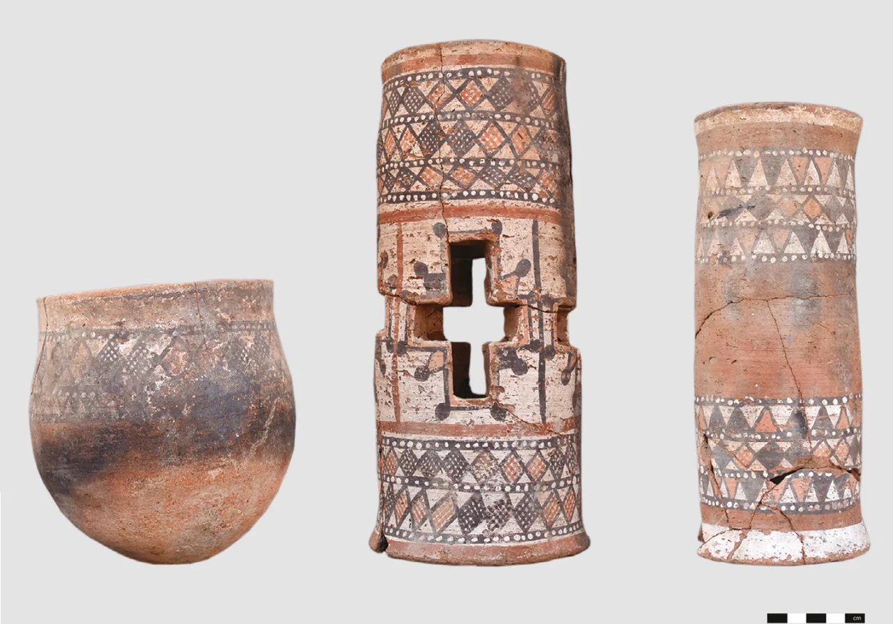 Set of tableware pottery ("Soba Ware") discovered in the archaeological site of Soba, the capital of the medieval kingdom of Alwa.