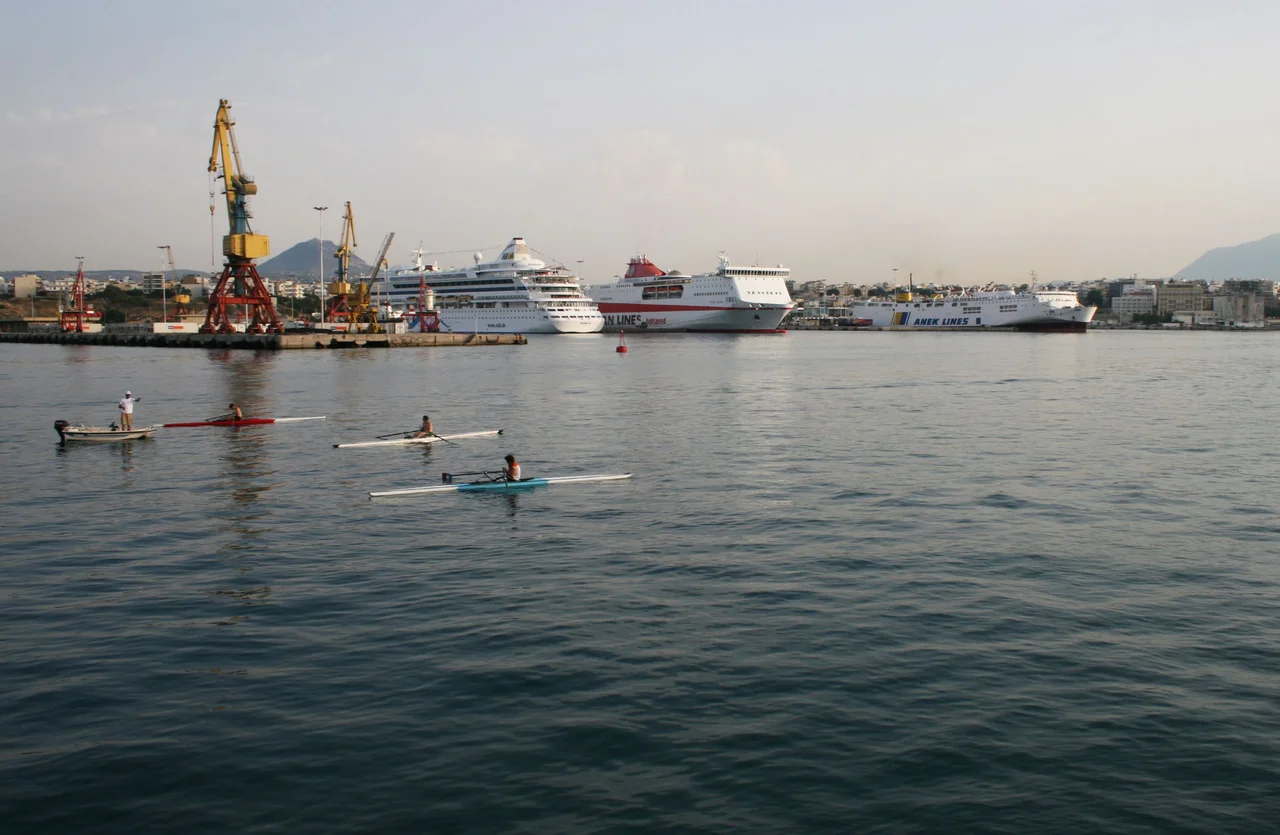 Heraklion is Crete's major sea port and is the fourth largest city in Greece.  Ships arrive and leave this harbour to many of the surrounding Greek islands as well as to the Middle East and North Africa.