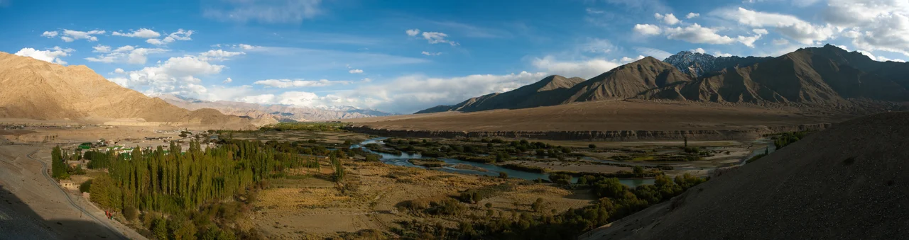 Indus Viewpoint, on Srinagar-Leh Highway (NH1), near Leh - The Indus River near Leh, Ladakh, India
