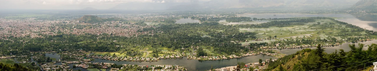 View of Dal Lake.
This view has only part. We will update the Patel latest.