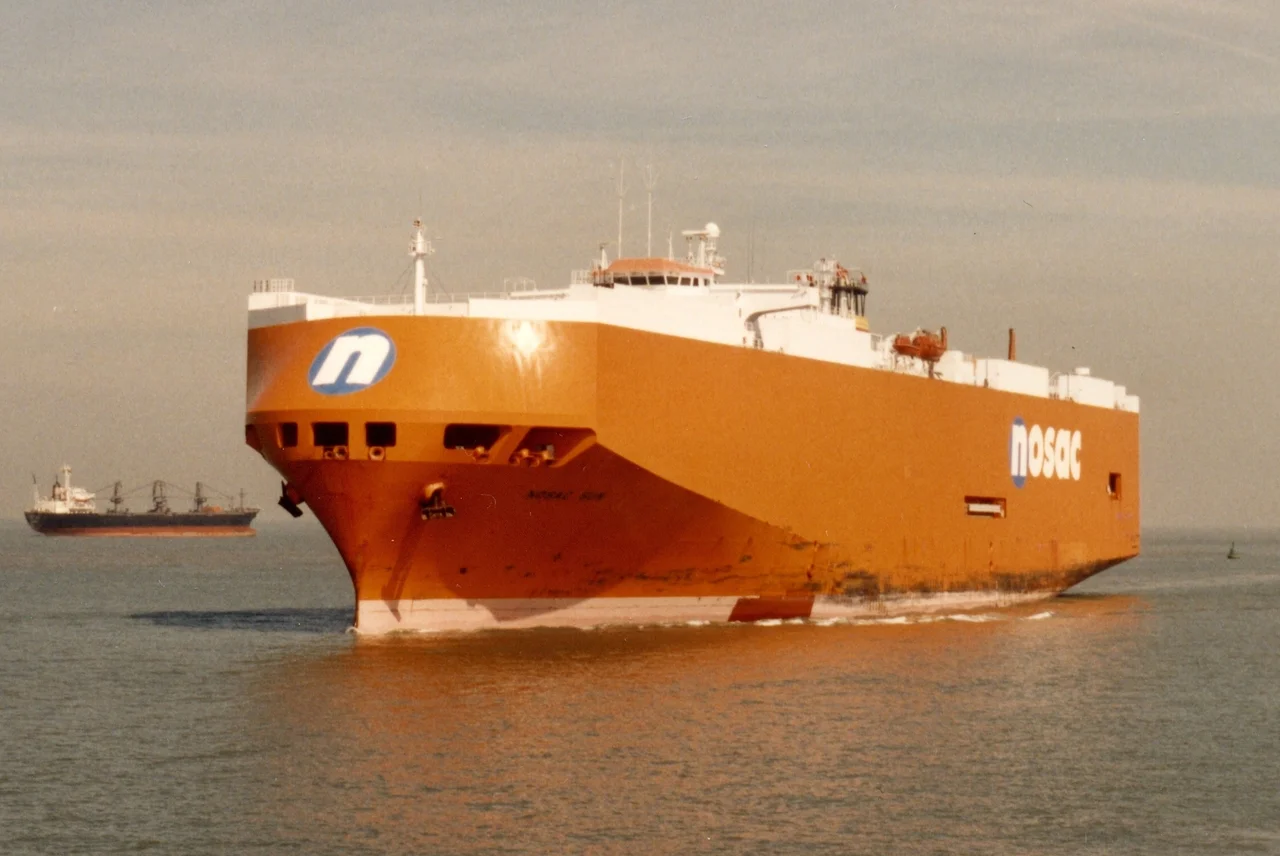 Vehicle carrier Nosac Sun in Thames Estuary, April 1994