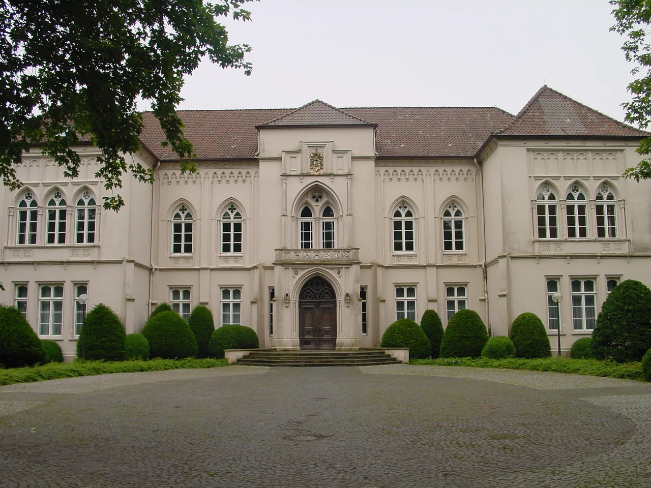 Die Evenburg in Leer, Ostfriesland, Stadtteil Loga.
