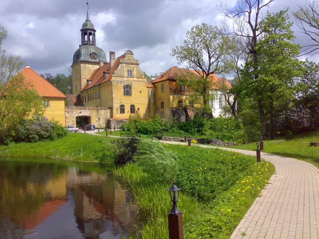 Lielstraupes castle