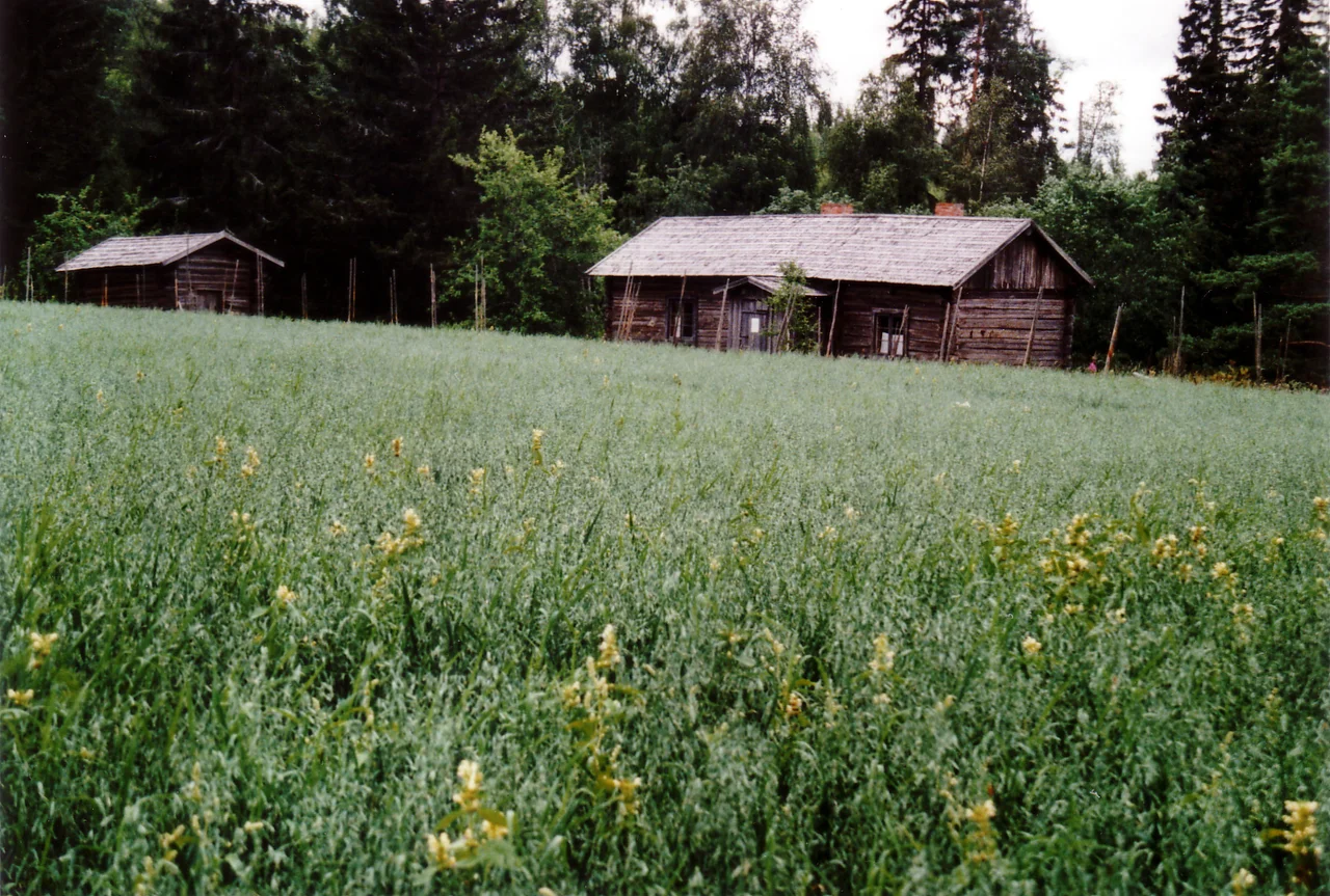 This is a photo of a monument in Finland identified by the ID 'Q30506018' (Q30506018) - RKY: 1932