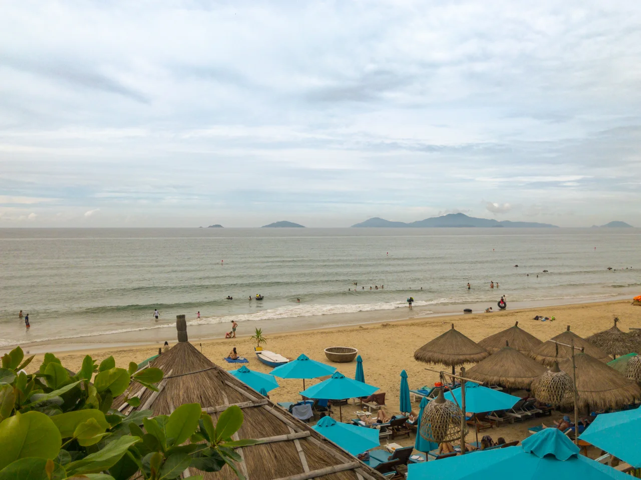 Beautiful beach of Hoi An
Vietnam Saigon