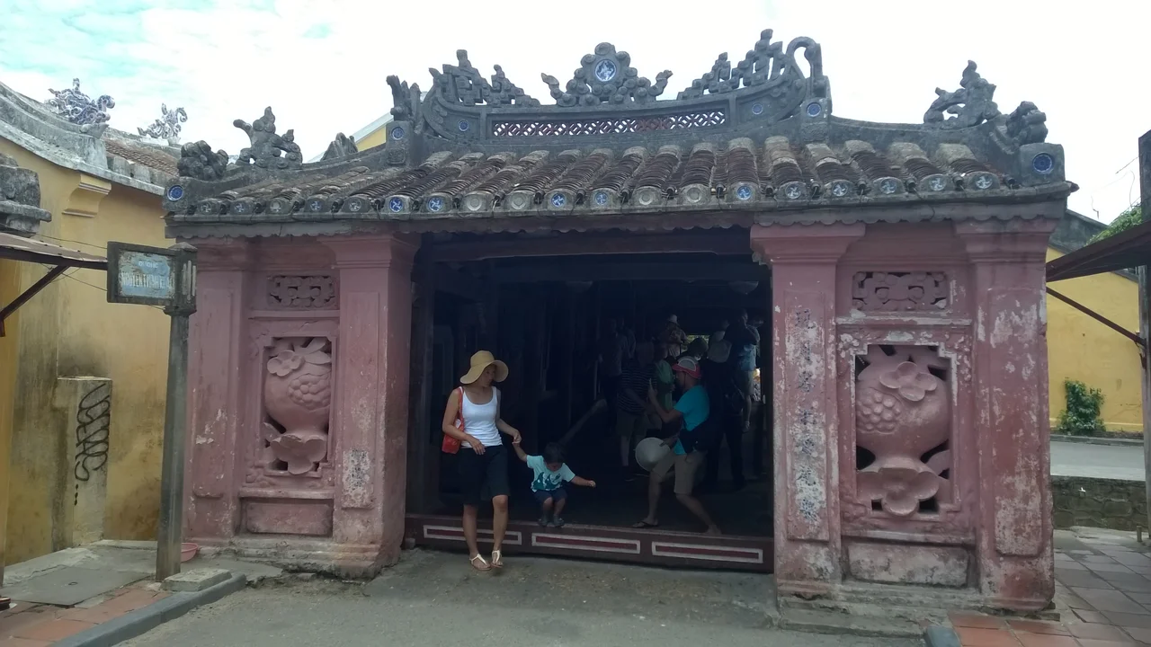 The Japanese covered-bridge of Hoi An in 2015.