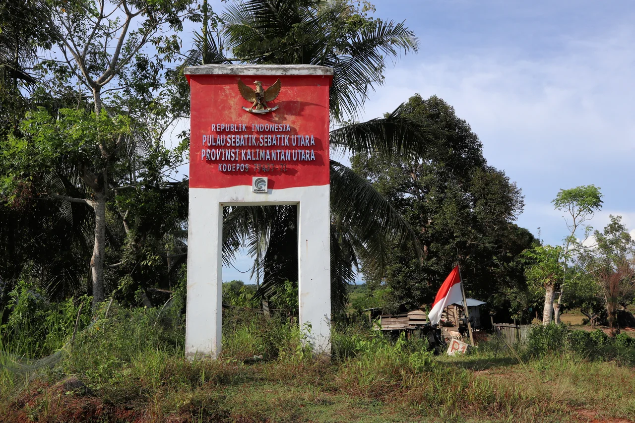 Patok 1 Perbatasan Indonesia-Malaysia di Sebatik Utara.