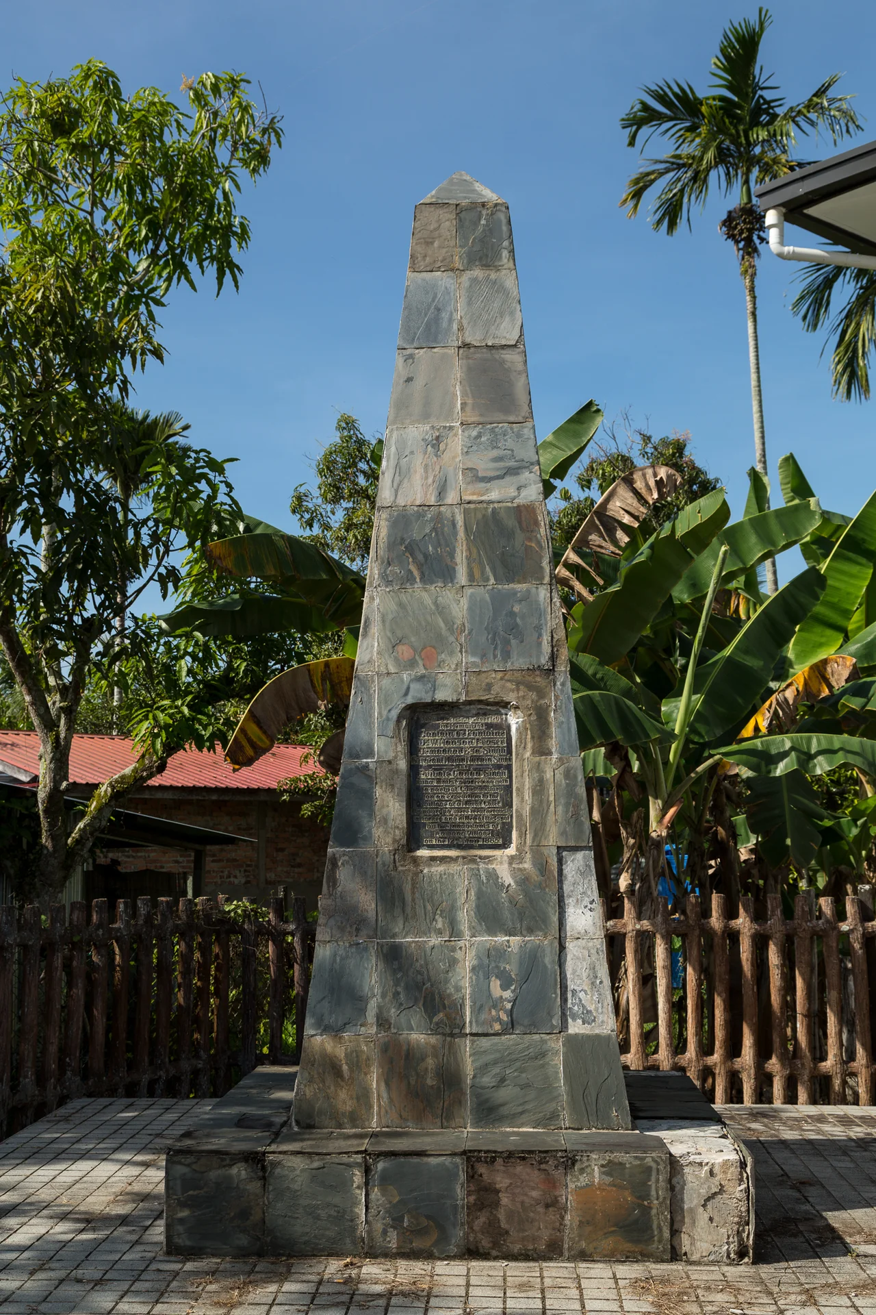 Kawang, Sabah: De Fontaine Memorial