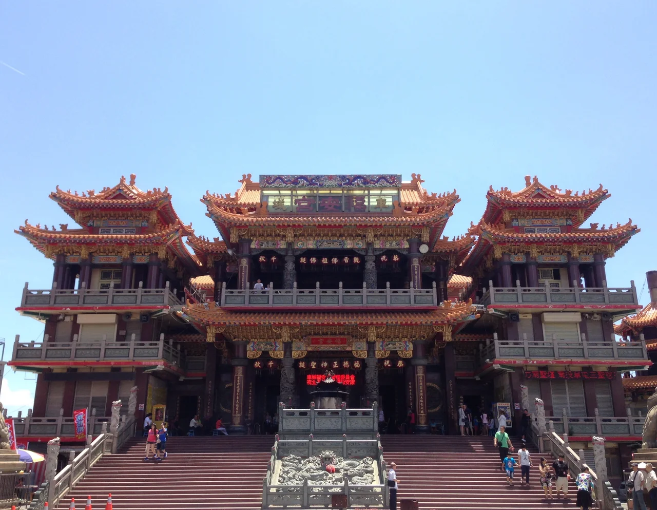 鹿港龍山寺正殿