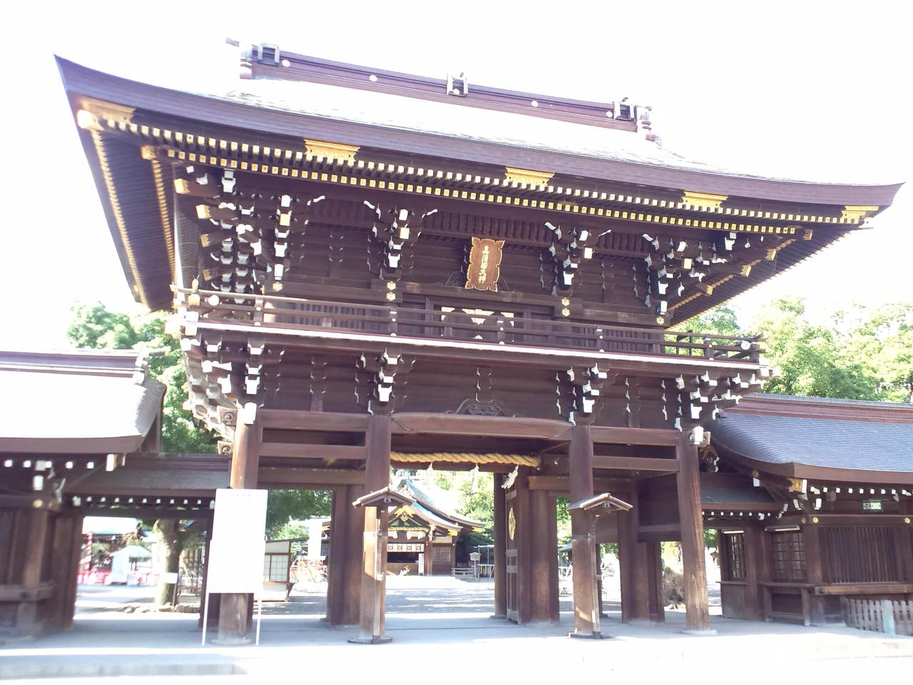 真清田神社 楼門
