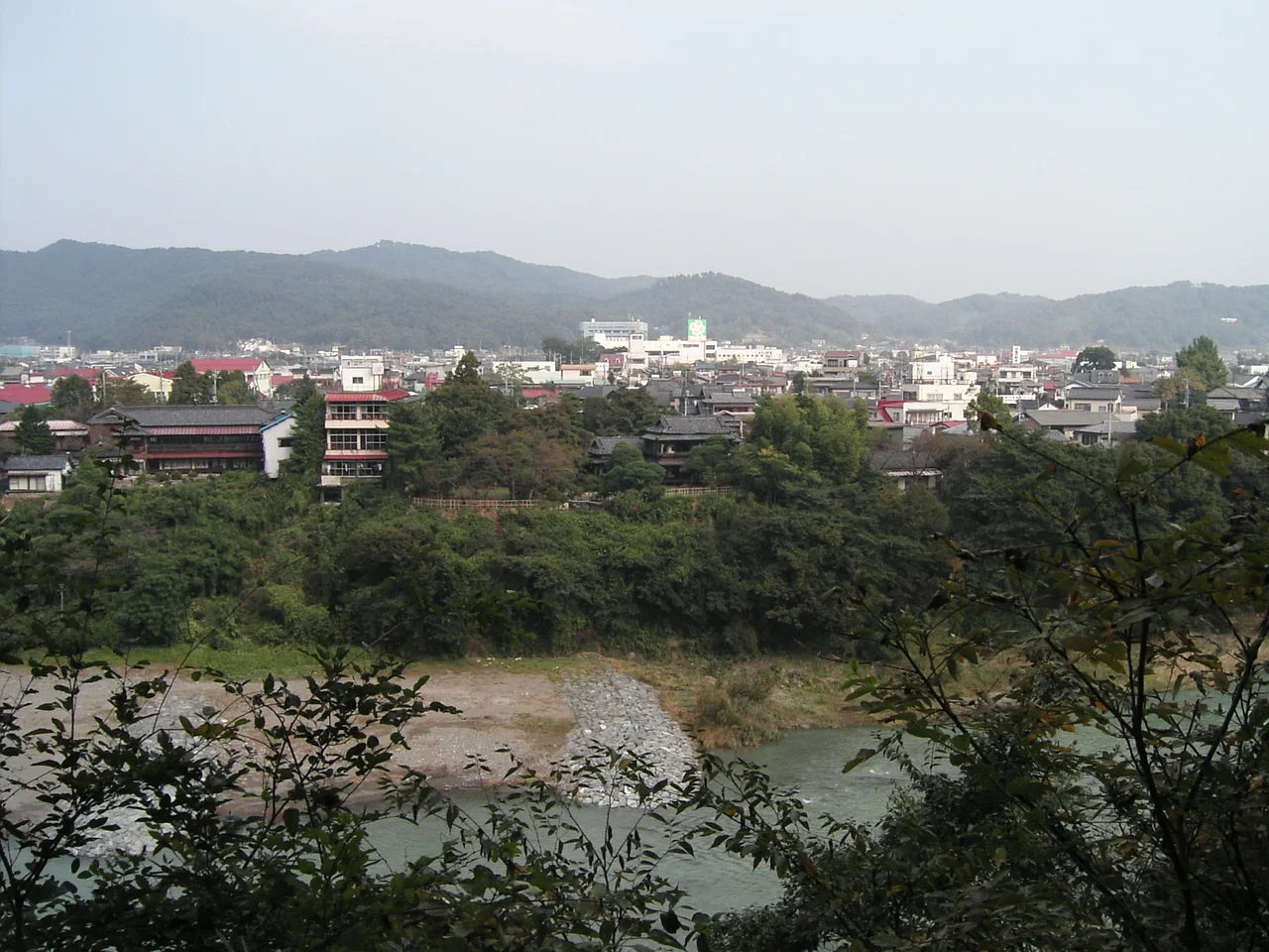 Arakawa River,the view from the Honmaru'trace of Hachigata-Jou(Castle) in Yorii-Machi,Saitama pref.,Japan 鉢形城本丸跡から見た荒川(埼玉県寄居町)